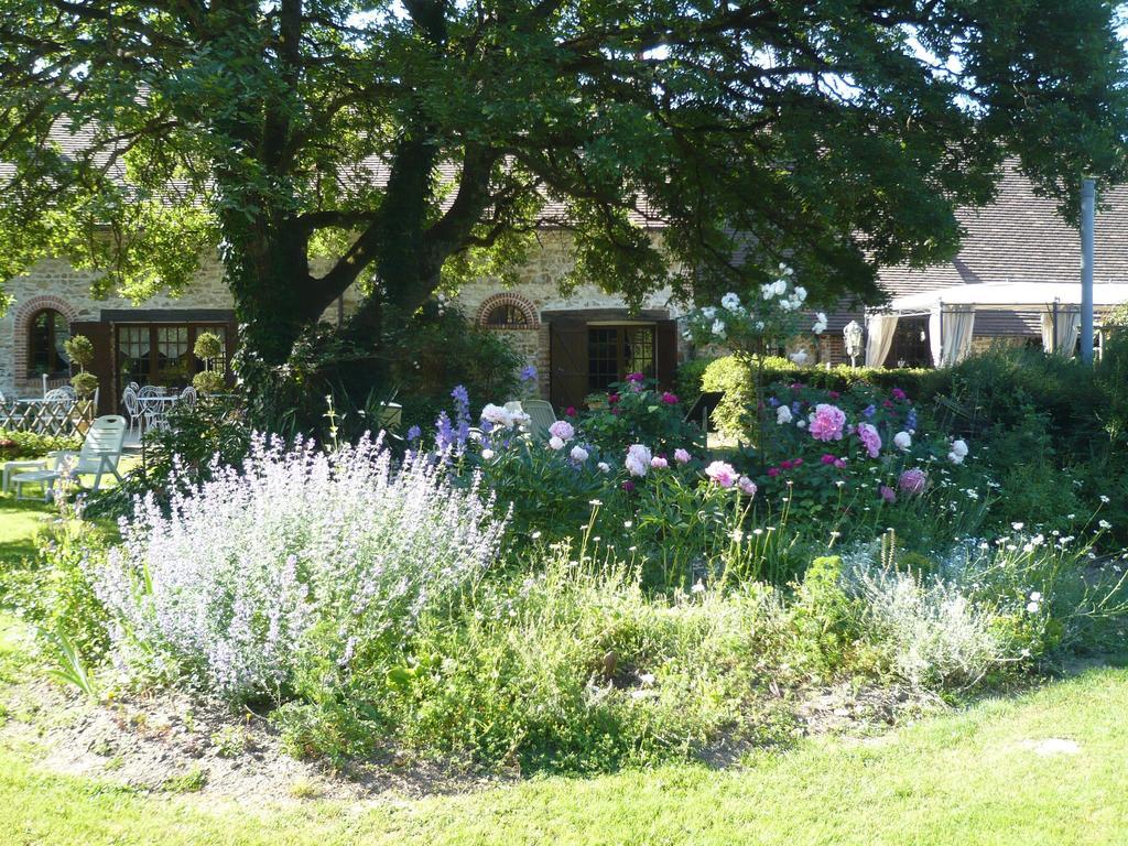 La Petite Ferme Bed & Breakfast Vouzeron Exterior photo